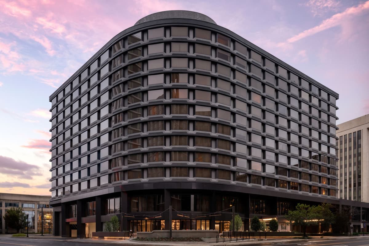 AC Hotel Arlington National Landing photo 1