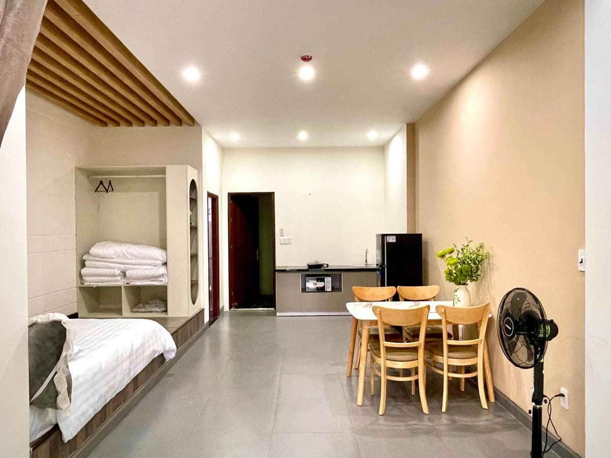 Aura Beachfront Hotel Apartment photo 4