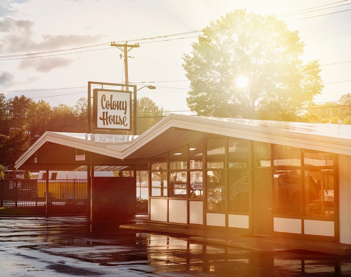 Colony House Motor Lodge photo 1
