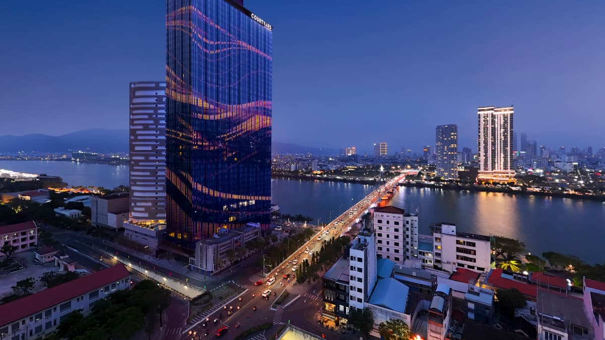Courtyard by Marriott Danang Han River photo 1