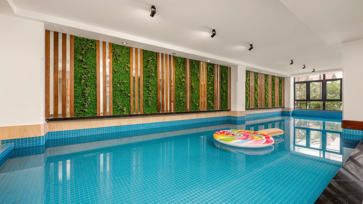 ELC Luxury Hotel Danang photo 4