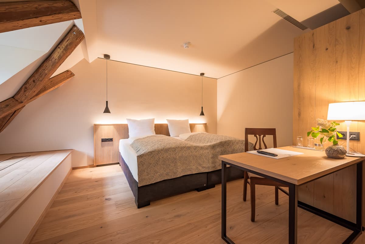 Chambre du Gutshotel Menterschwaige dans le quartier calme de Harlaching a Munich