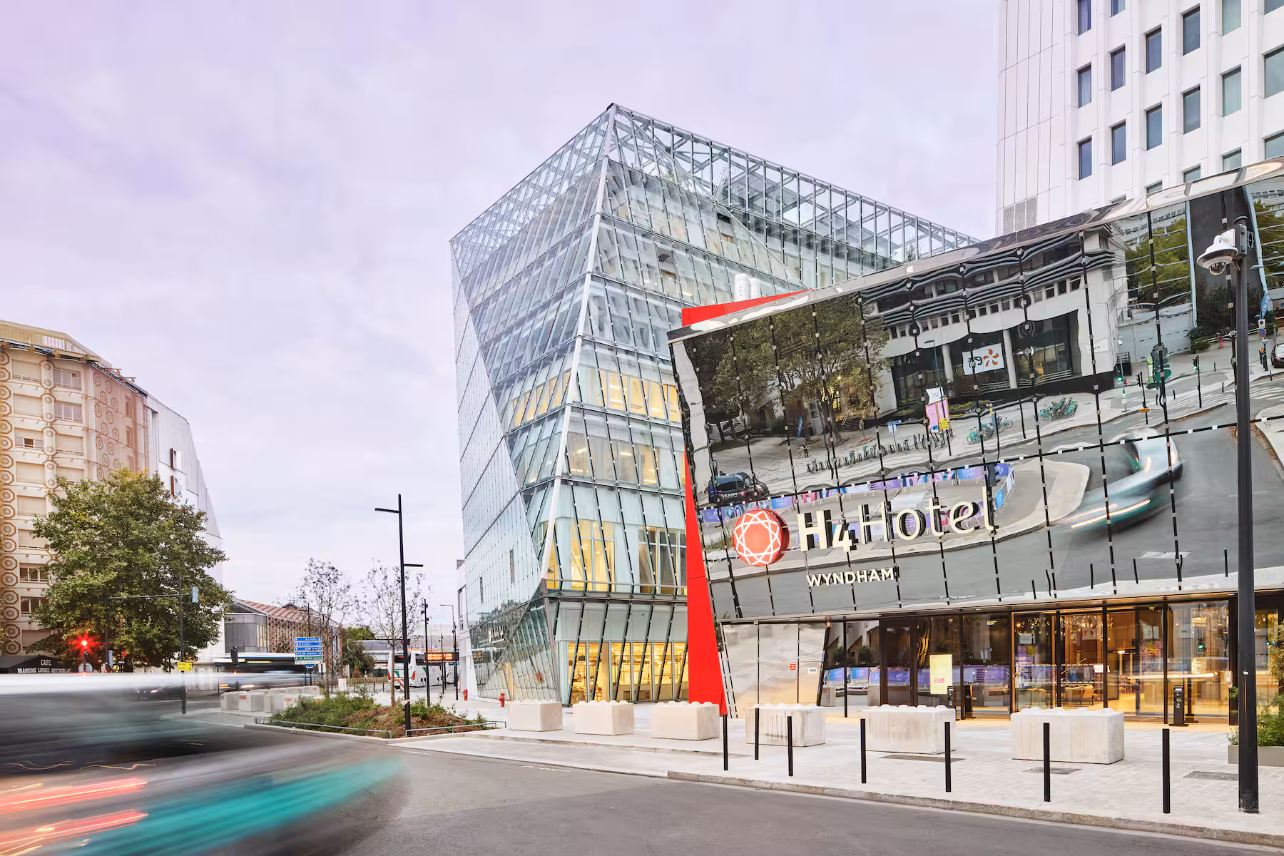 H4 Wyndham Paris Pleyel photo 1