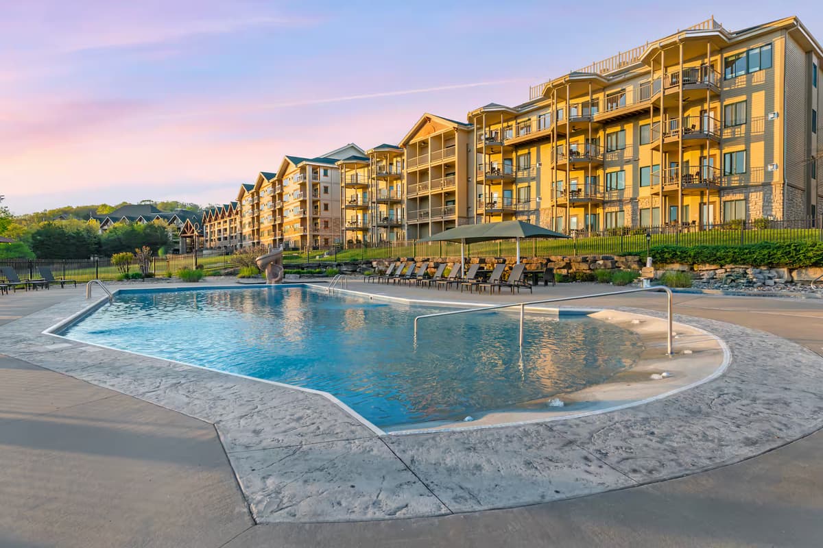 Hilton Grand Vacations Club Paradise Point Branson photo 1