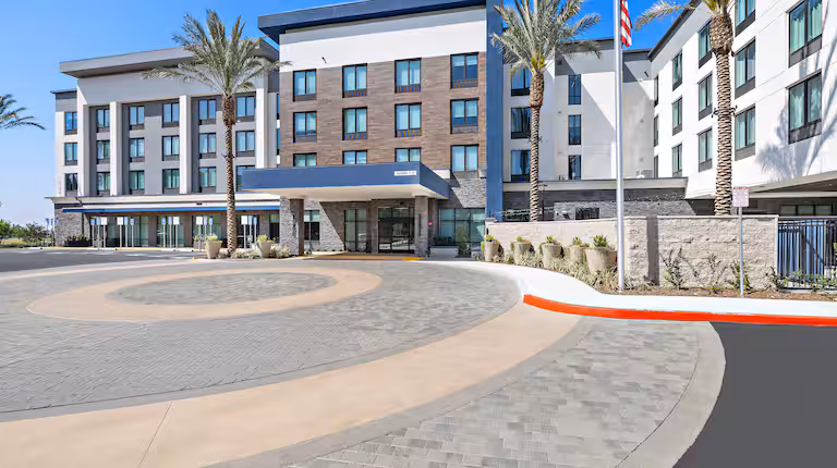Home2 Suites by Hilton Ontario Airport photo 1