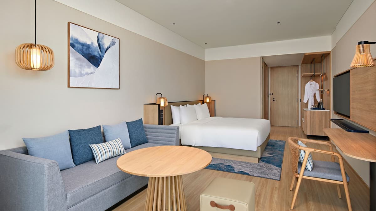Hyatt Place Ha Long Bay, Bai Chay photo 1