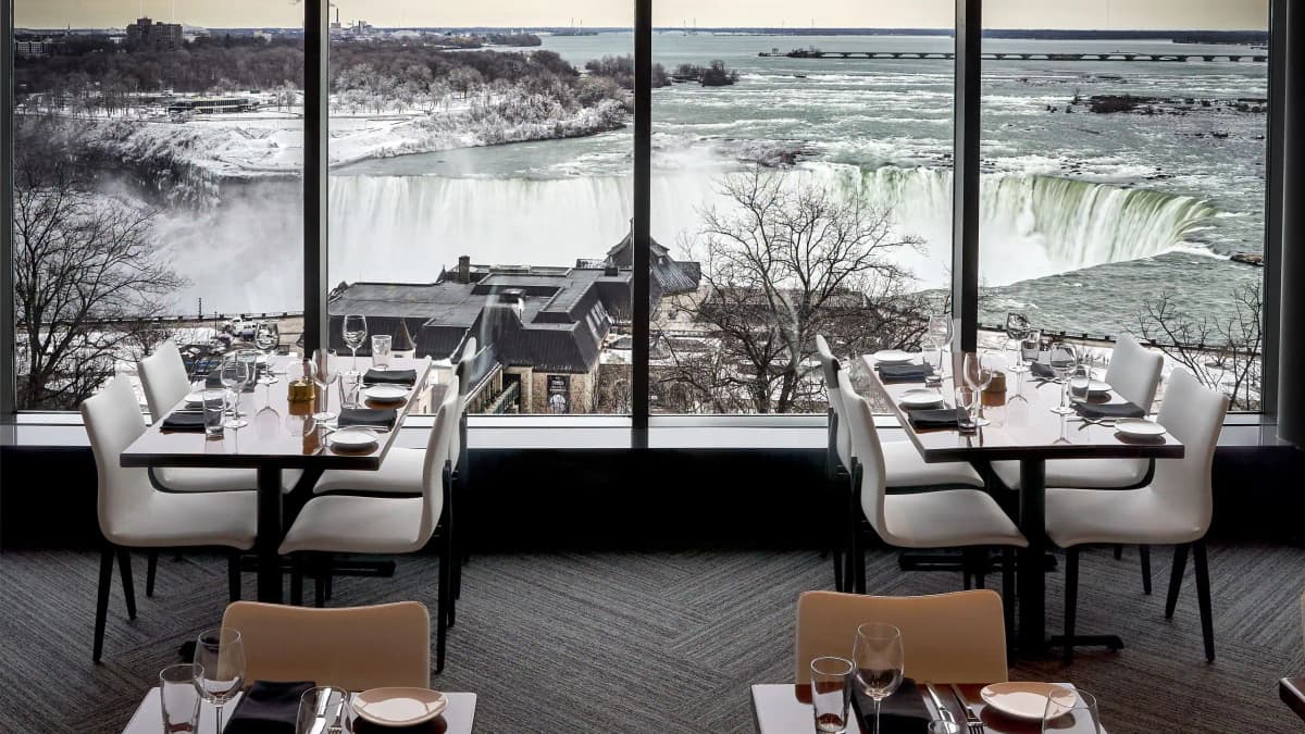 Hyatt Regency Niagara Falls Fallsview photo 3