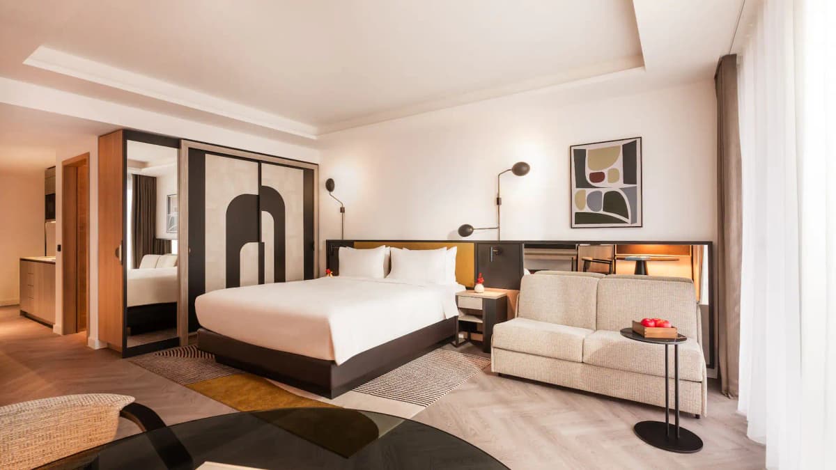 Kennedy 89 Hotel Frankfurt - The Unbound Collection by Hyatt photo 3