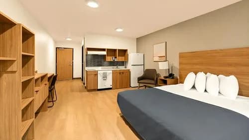 LivAway Suites Tucson photo 5