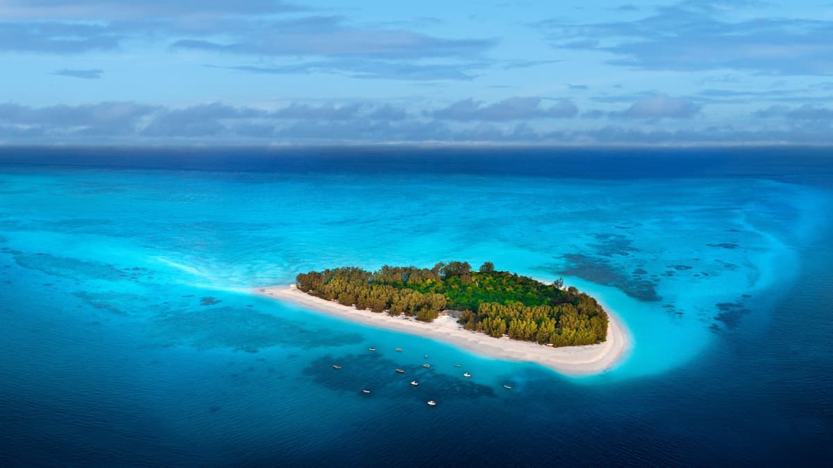 Mnemba Island photo 1