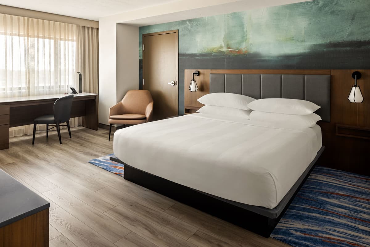 Oshkosh Marriott Waterfront Hotel & Convention Center photo 2