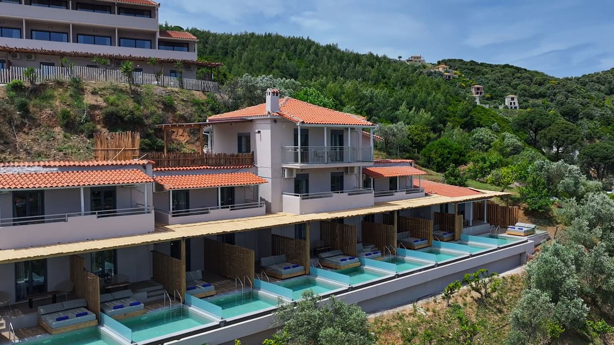 Petra Nera Skiathos photo 1