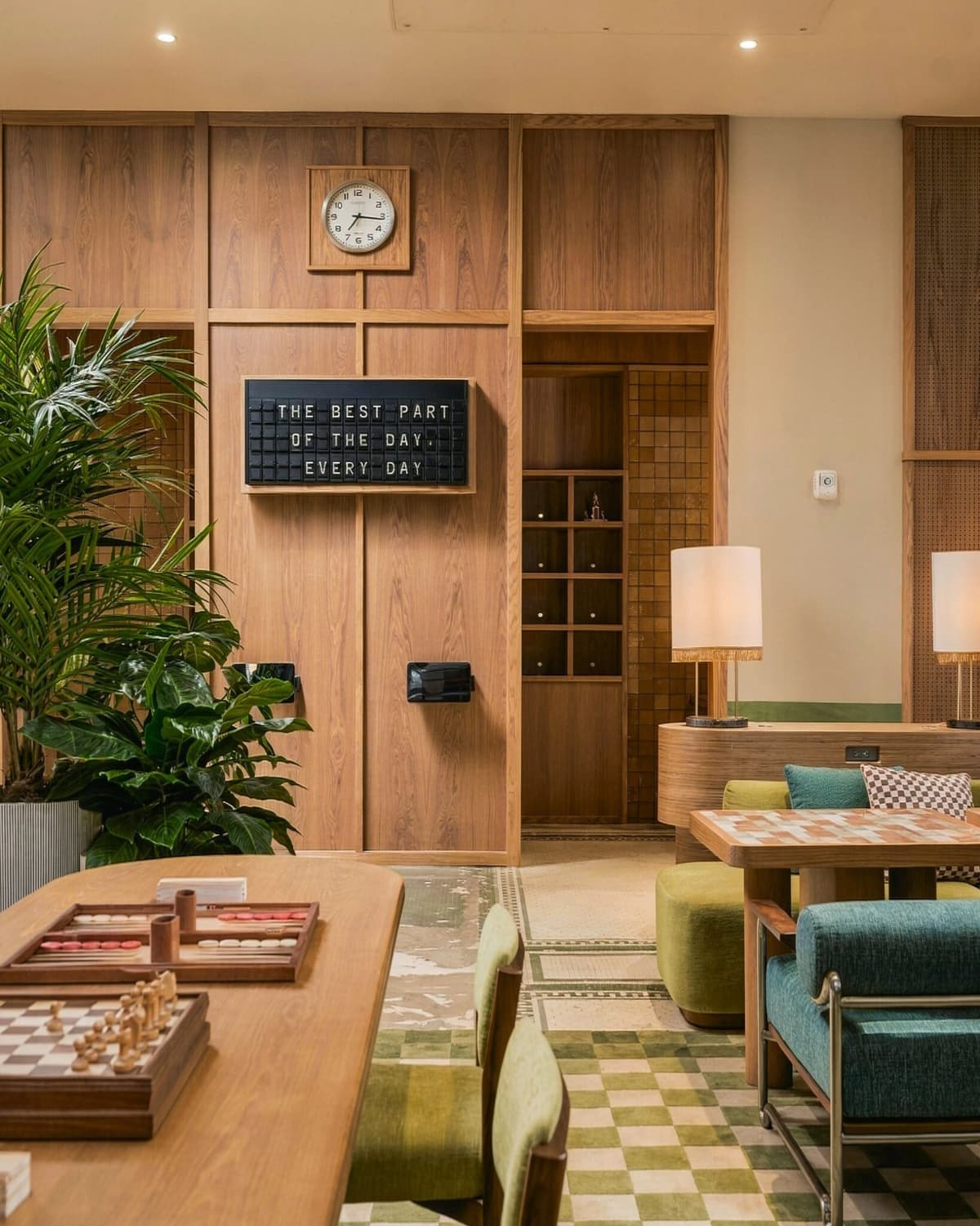 Recess Hotel & Club photo 2