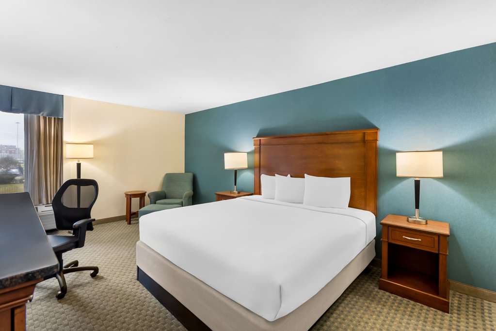 Sonesta Essential Houston Hobby Airport photo 3