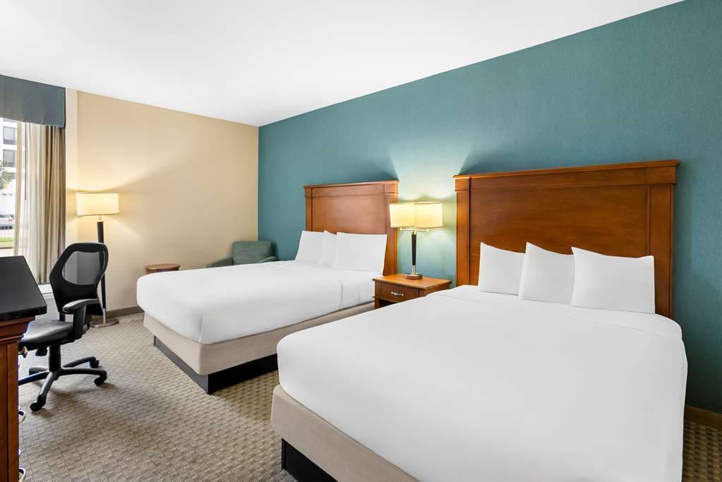 Sonesta Essential Houston Hobby Airport photo 2