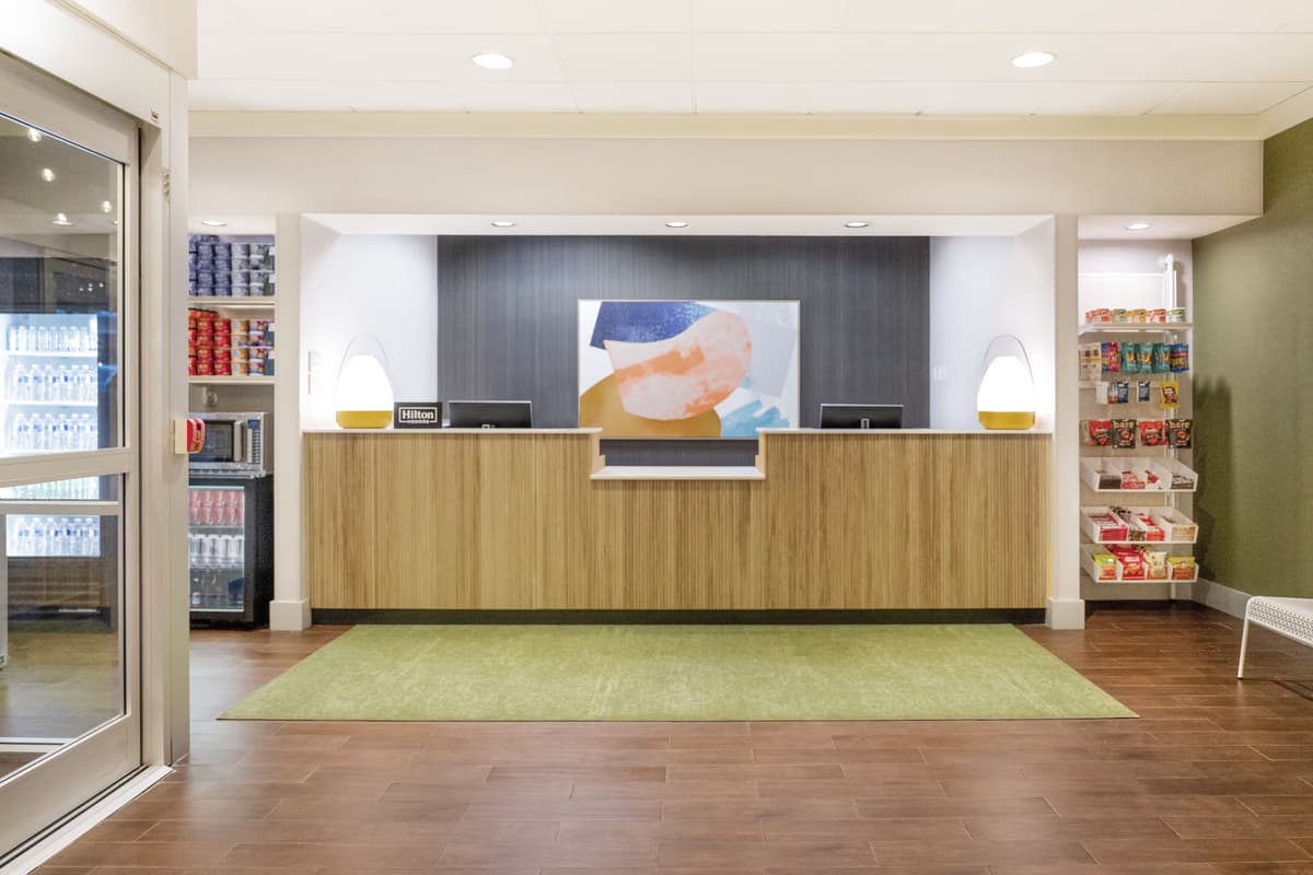 Spark by Hilton Palatine Arlington Heights photo 1