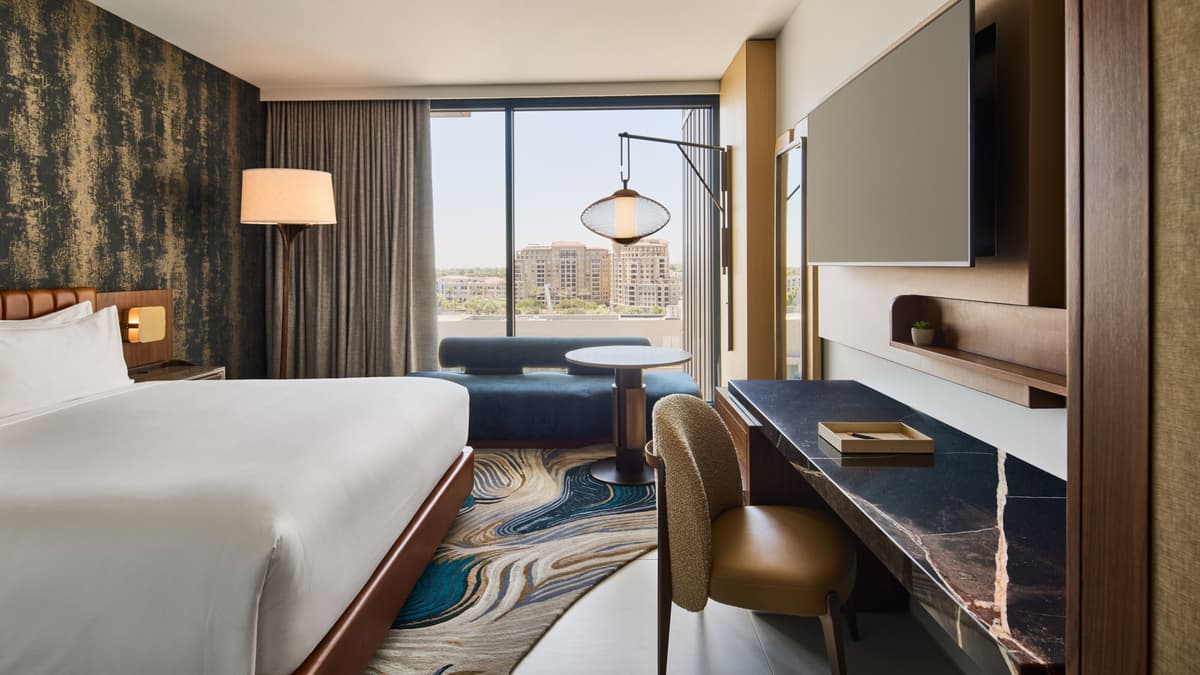 The REMI., Scottsdale, Autograph Collection photo 4