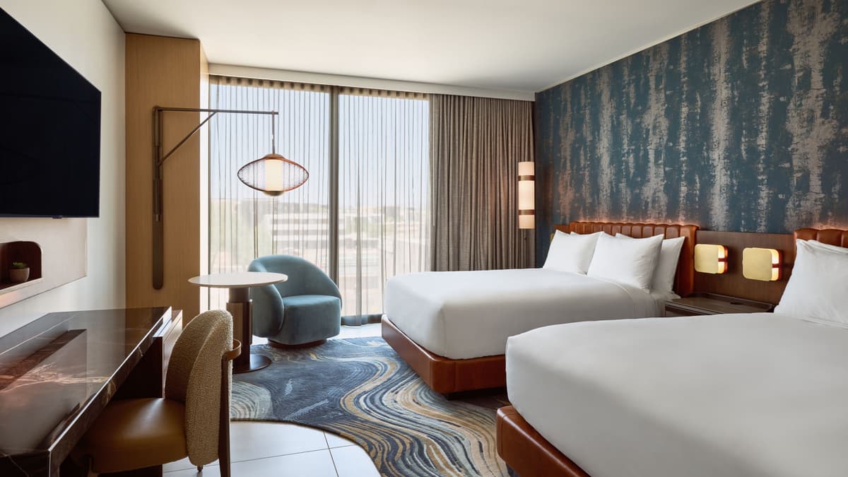 The REMI., Scottsdale, Autograph Collection photo 5