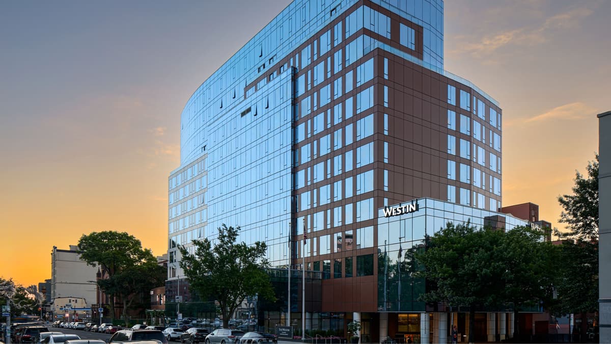 The Westin Flushing LaGuardia Airport photo 1