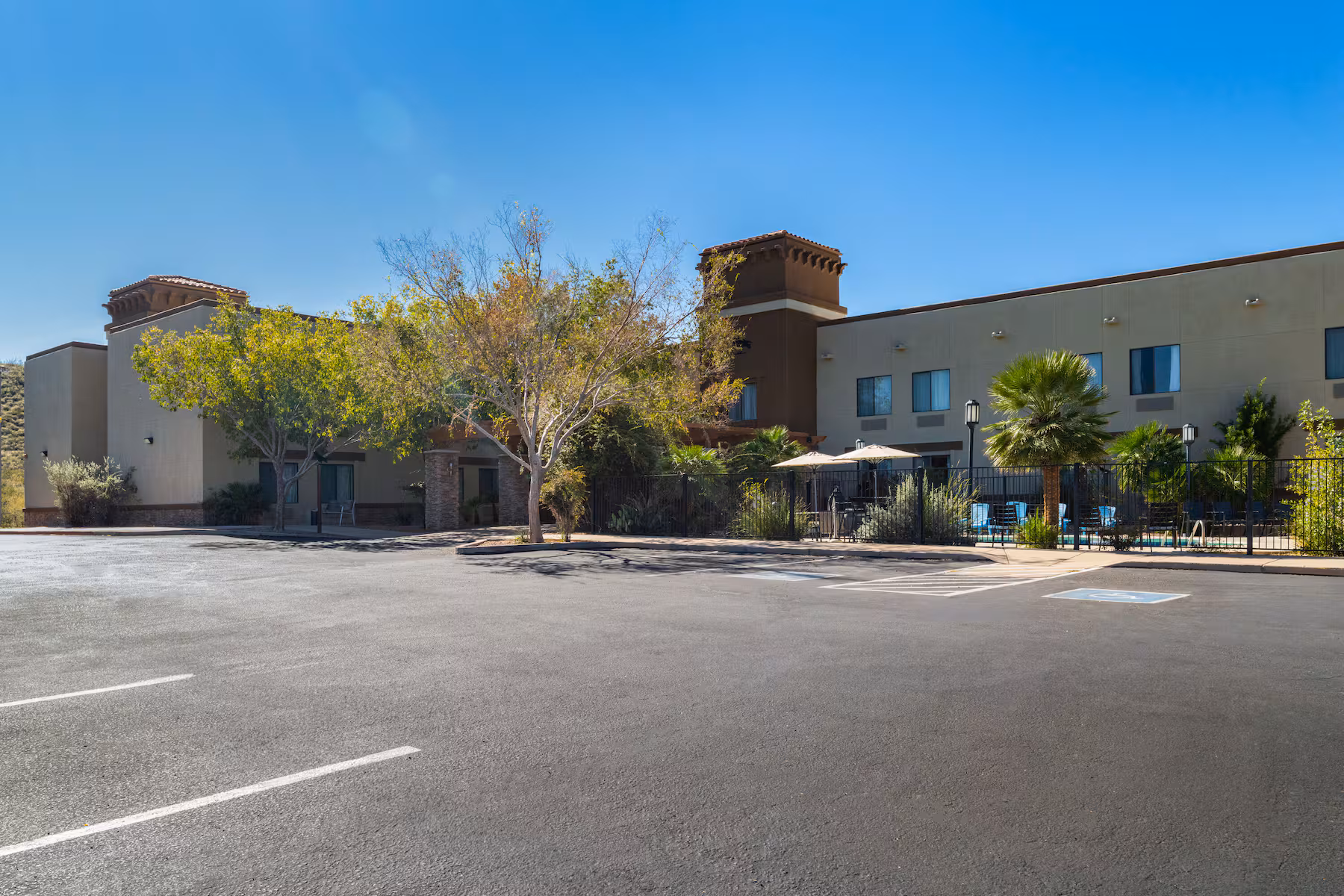 Tombstone Grand Hotel, a Baymont by Wyndham photo 4