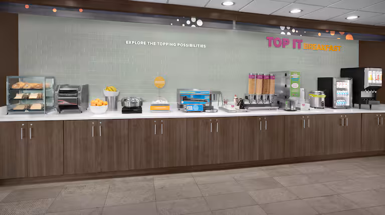 Tru by Hilton Midland East photo 4