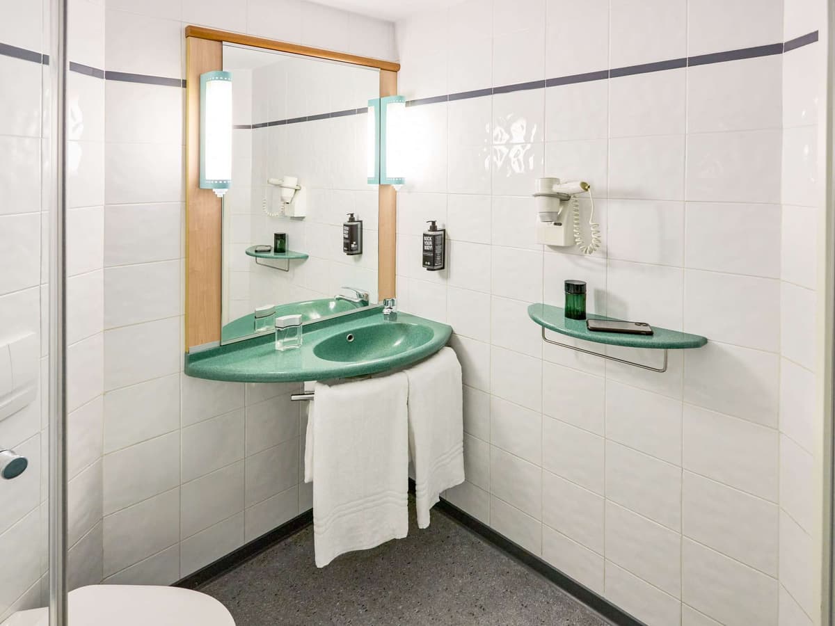 ibis Valladolid photo 3